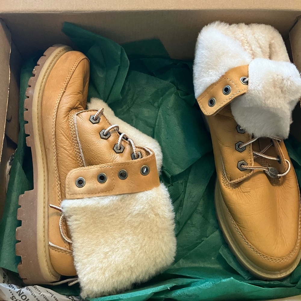 Timberland fur lined leather work boot